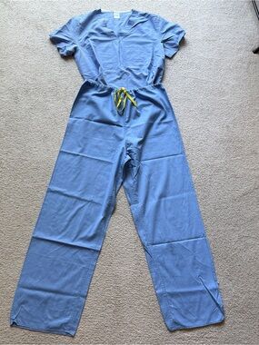 Standard Textile Blue Scrub Set Women V Neck Short Sleeve Top Elastic Waist Pant